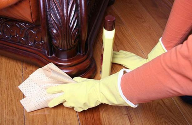 Cleaning Wooden sofa