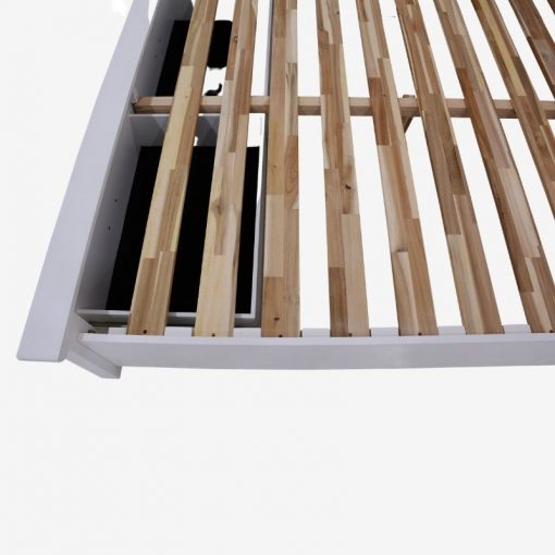Outlet wooden bed frame by IFO